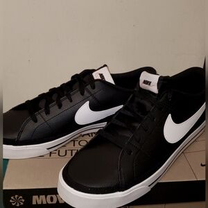 Men's NIKE COURT LEGACY Sneaks
